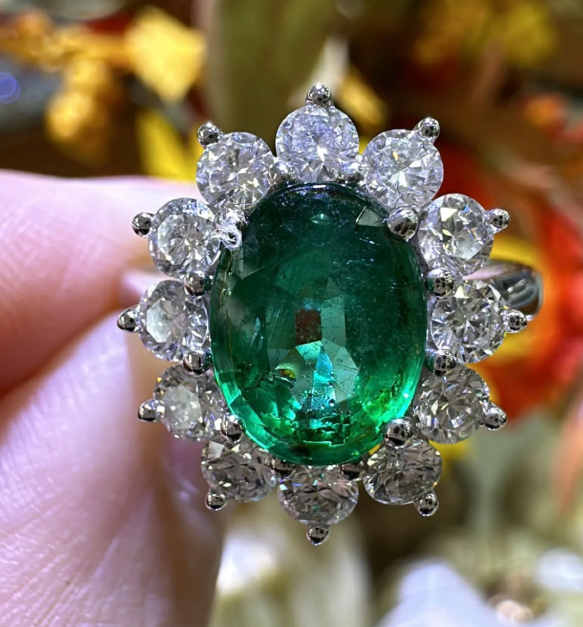 2.71carat Green Emerald Ring and Diamond Ring