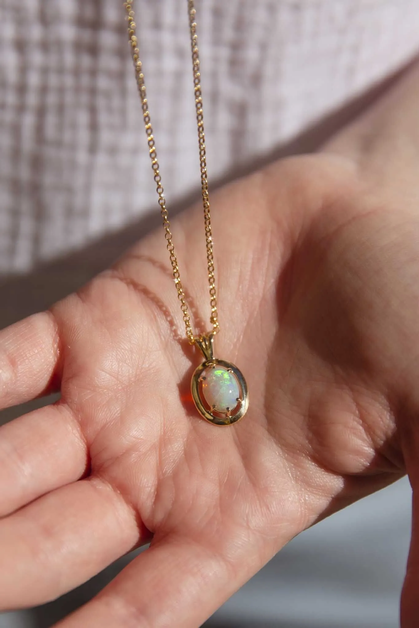 Amalita 1980s Opal Pendant & Chain 18ct Gold
