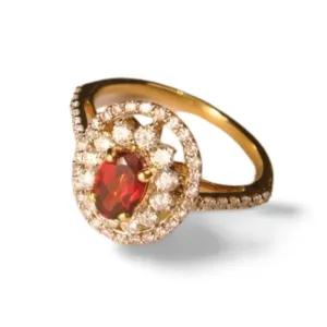 Beautiful Estate 14K Yellow Gold Diamond Garnet Filigree Ring
