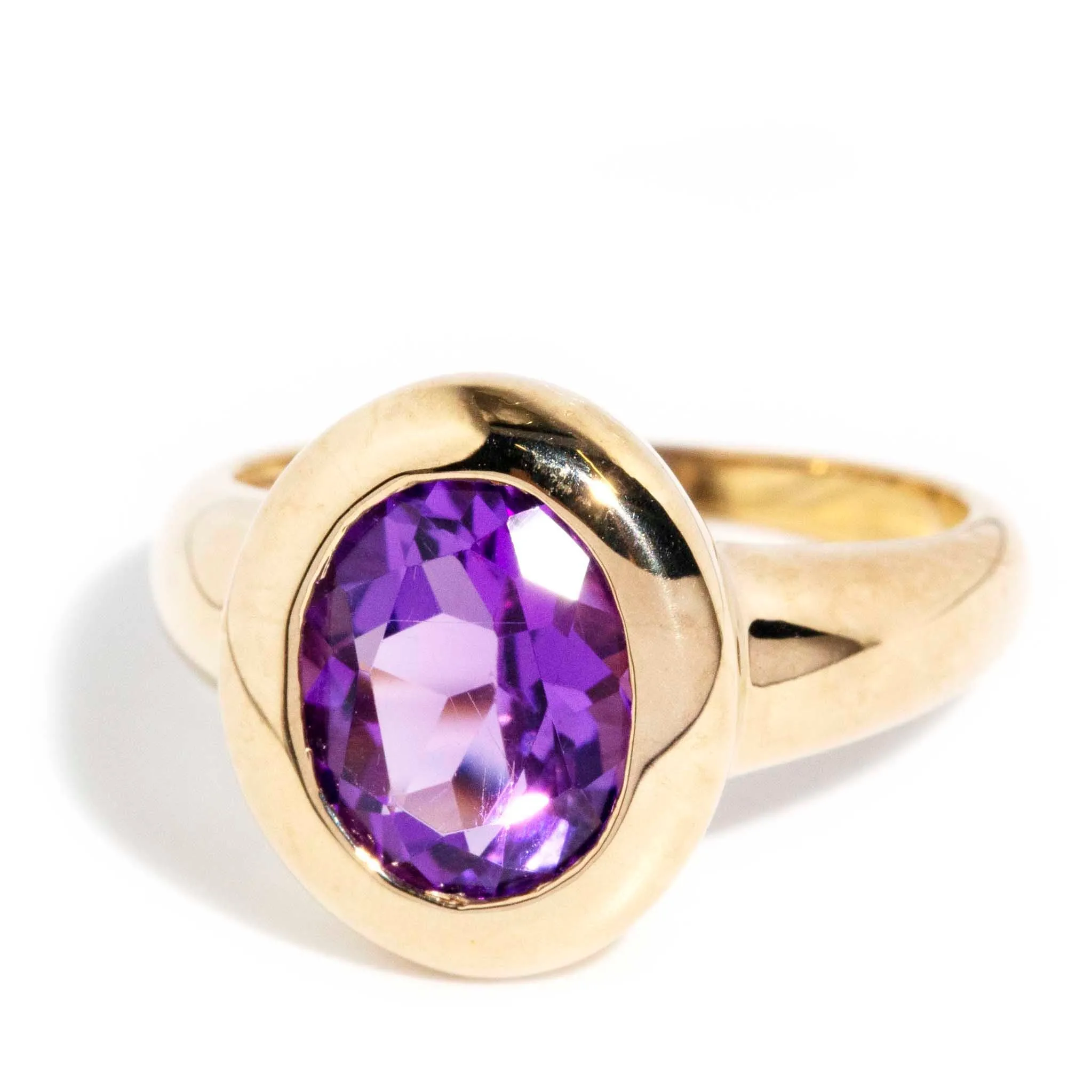 Candice 1990s Rubover Amethyst 9ct Gold Ring