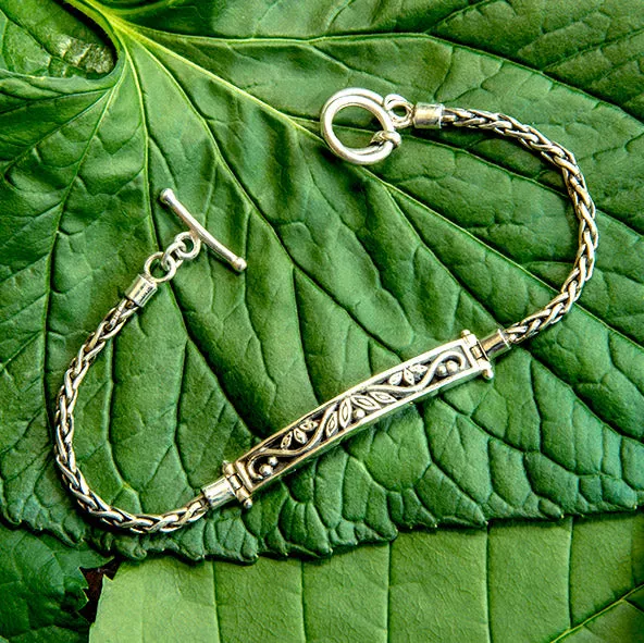 Cerita Bracelet - Sterling Silver, Indonesia