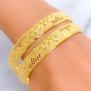 Classic Alluring Checkered 22k Gold Bangle Pair