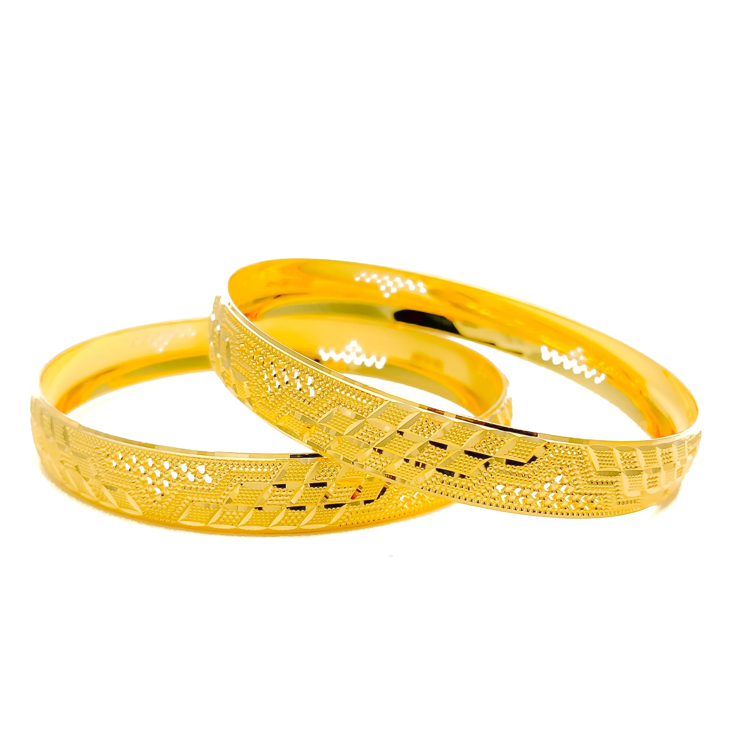 Classic Alluring Checkered 22k Gold Bangle Pair