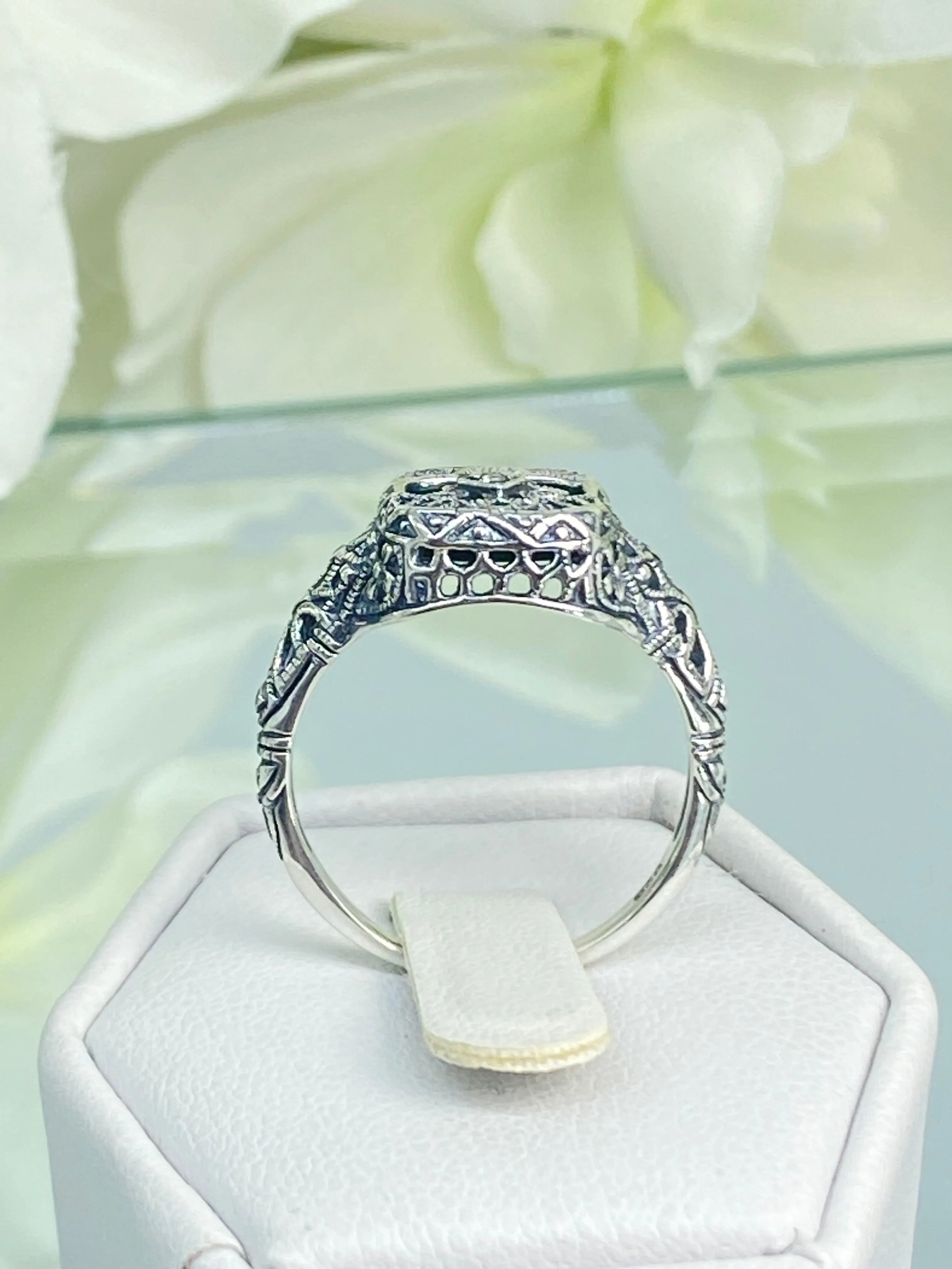 Emerald Glass Ring, Emerald Green Camphor Glass, Art Deco Filigree Jewelry, #D204