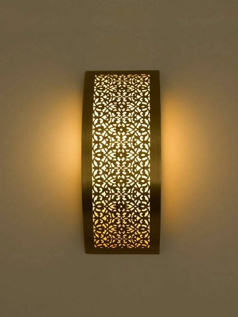 Handmade Moroccan Brass Wall Light - Intricate Floral Design Sconce, Antique Lamp, Artisanal Home Décor Gift
