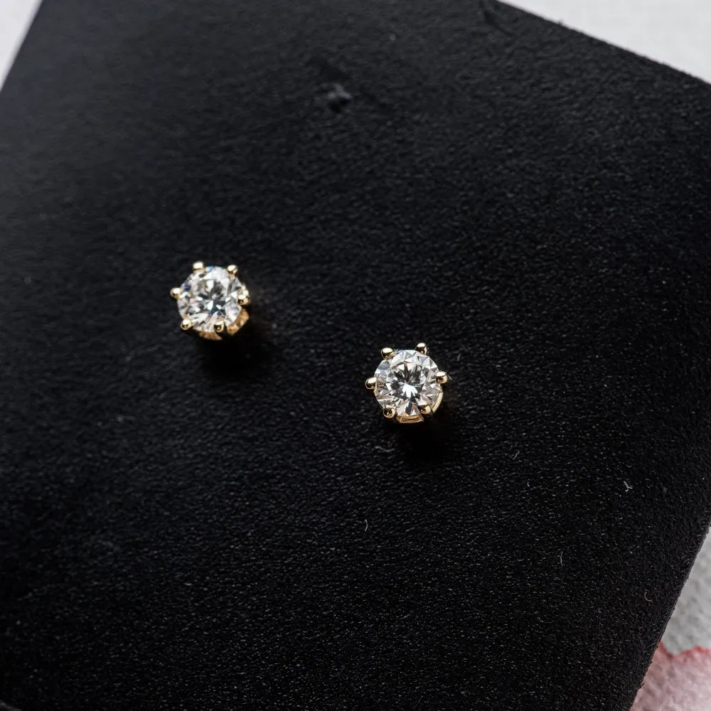 Lab-Grown Diamond 6 Prong-Set Stud Earrings in 14k Gold