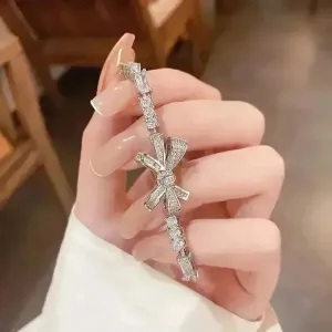 Luxurious Copper Bow Bracelet