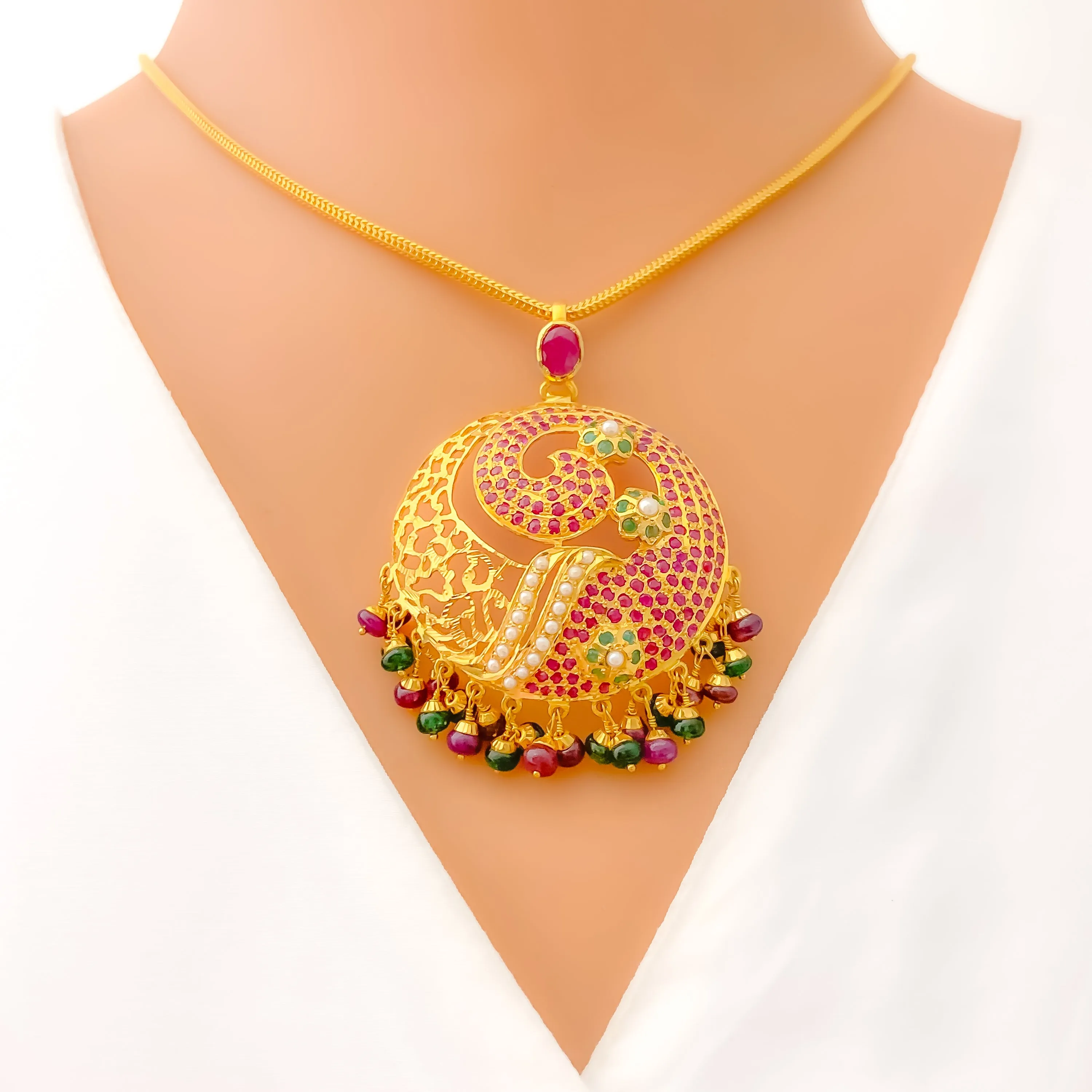 Majestic Floral Curve 22k Gold Pendant
