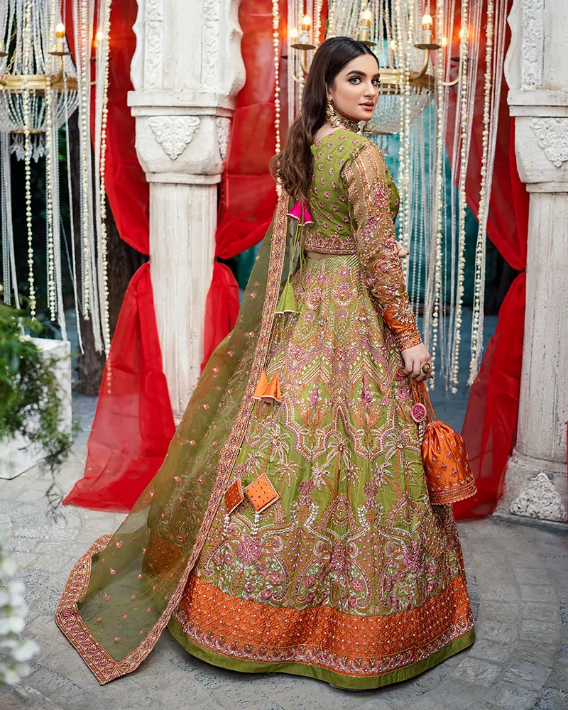 Mehndi Dress in Wedding Lehenga Choli and Dupatta Style