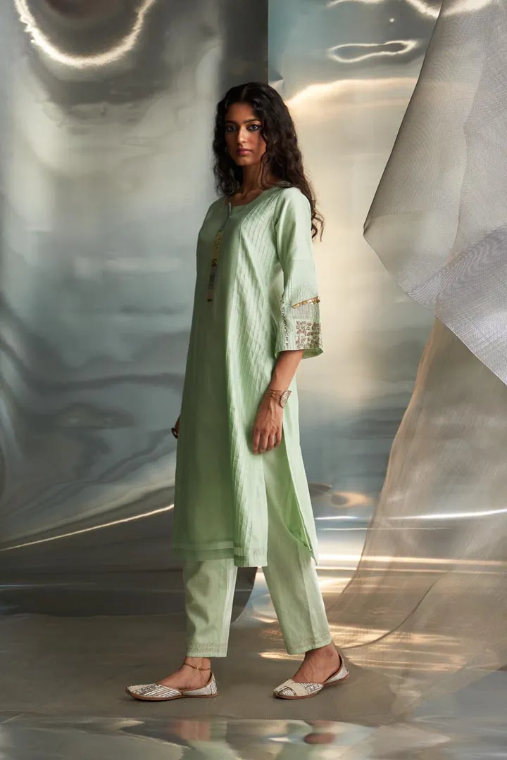 Mis'r Embroidered Flared Sleeve Kurta Set