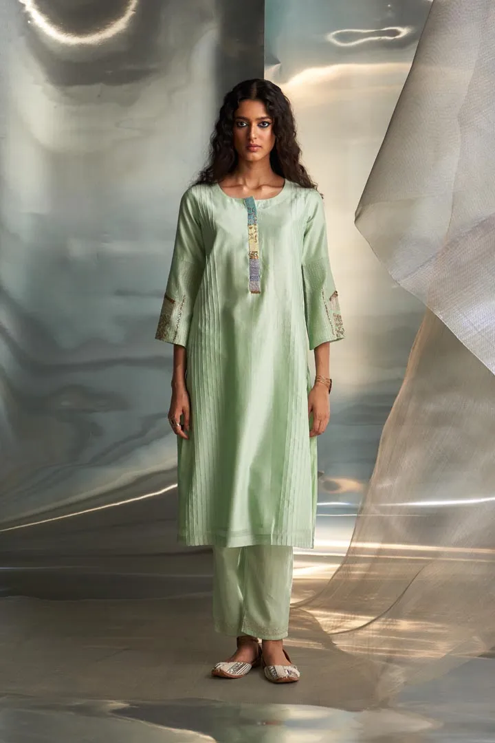 Mis'r Embroidered Flared Sleeve Kurta Set