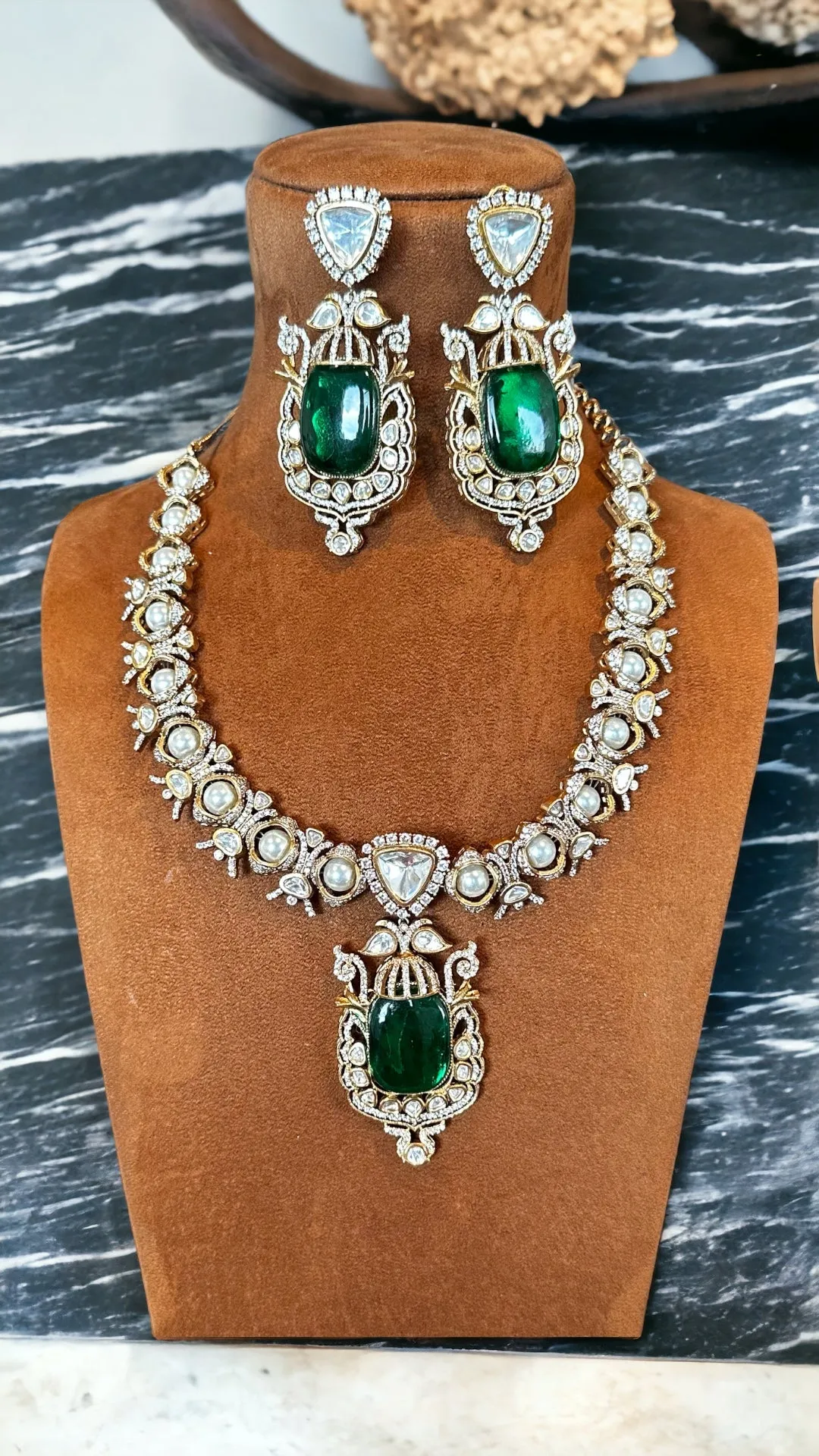 Modern Necklace Set