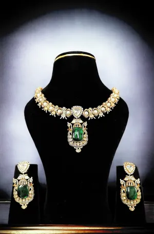 Modern Necklace Set