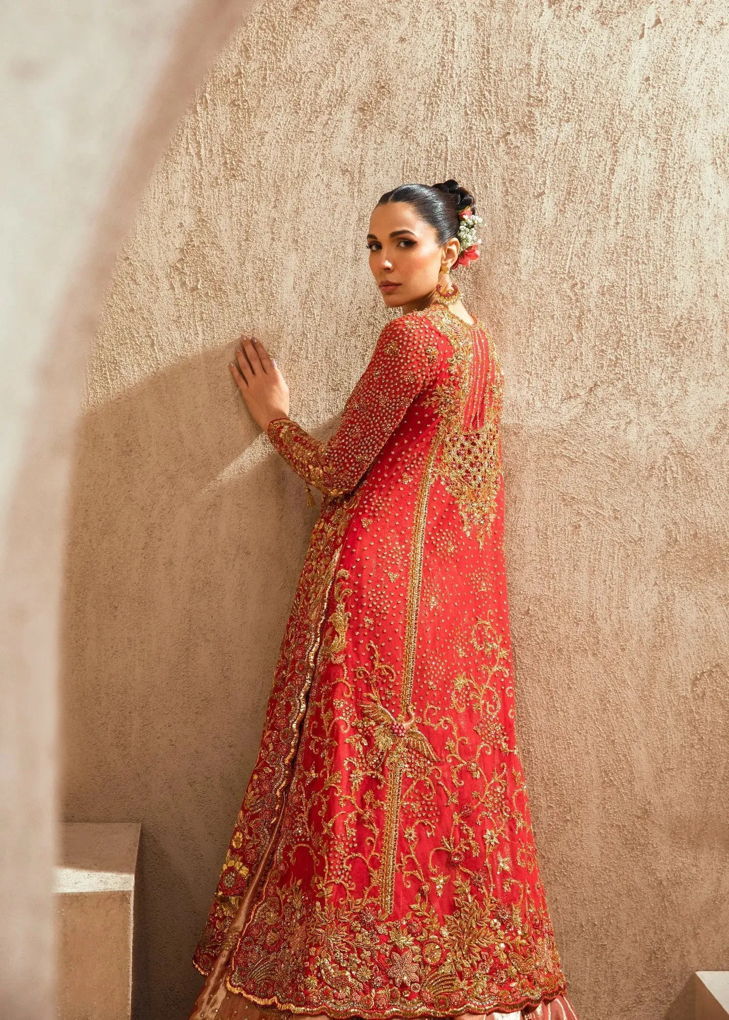 Opulent Charm – Luxury Handcrafted Bridal Set for Grand Celebrations