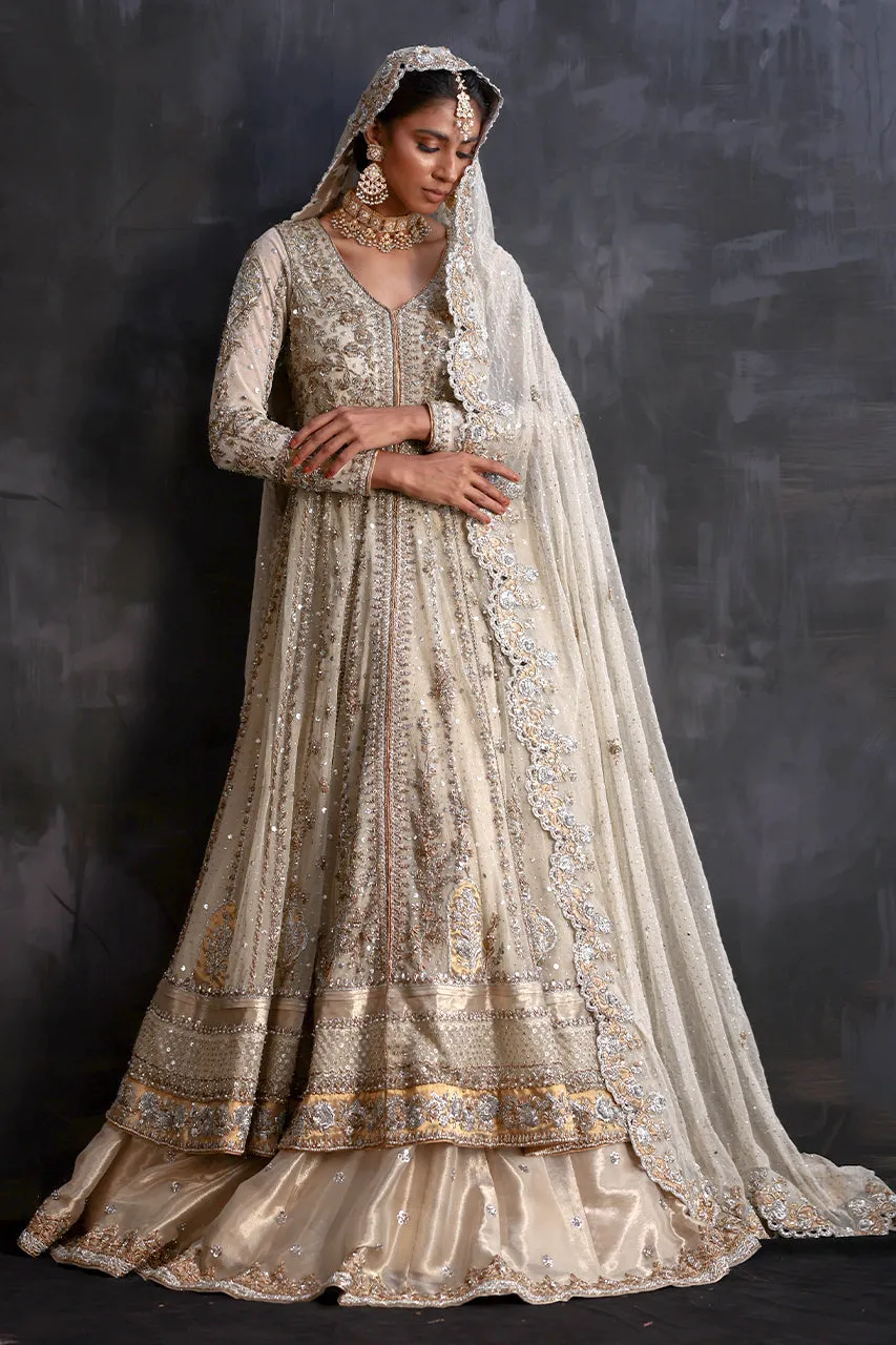 Pakistani Bridal Dress in Pishwas and Lehenga Style