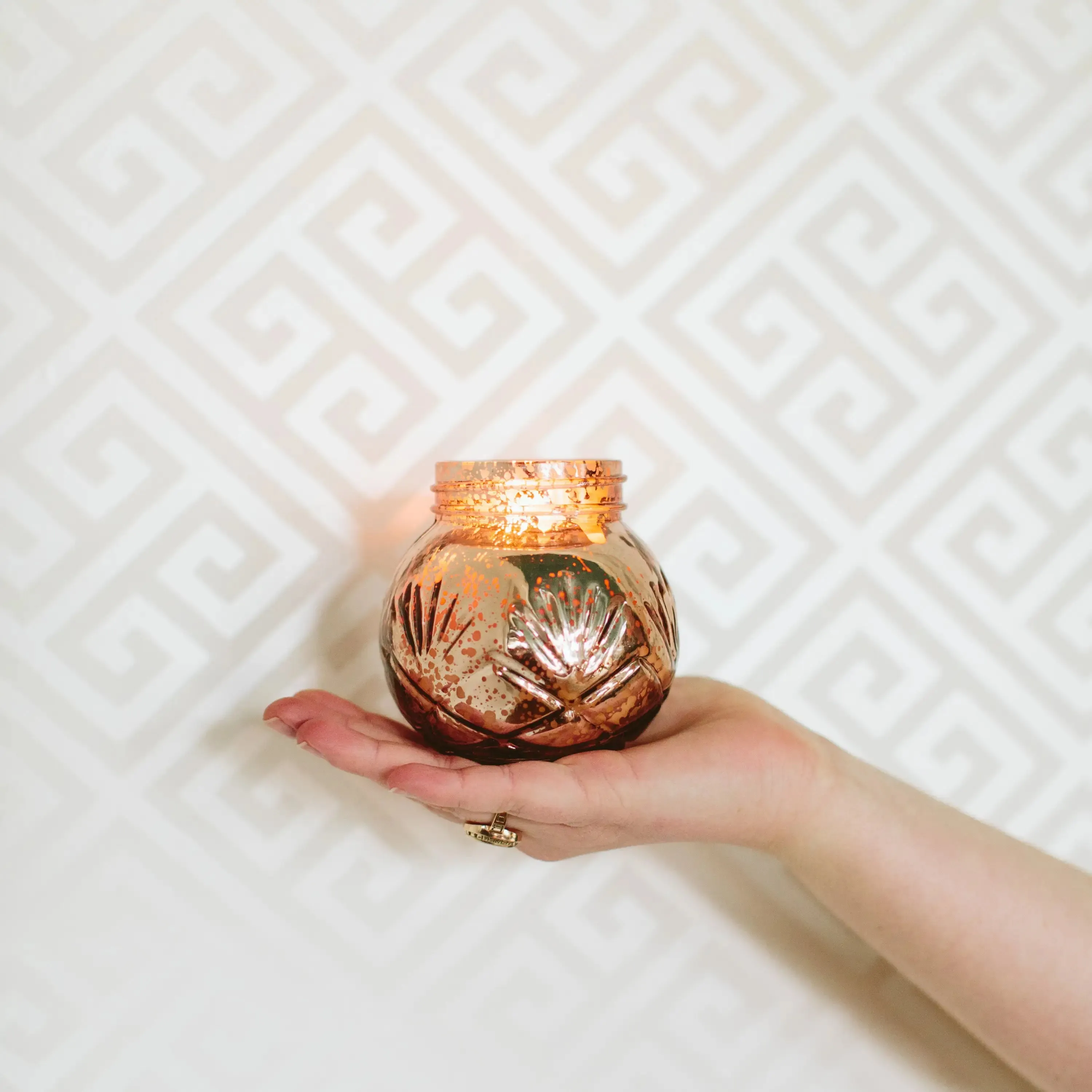 SOY-BLEND SWEET GRACE CANDLE